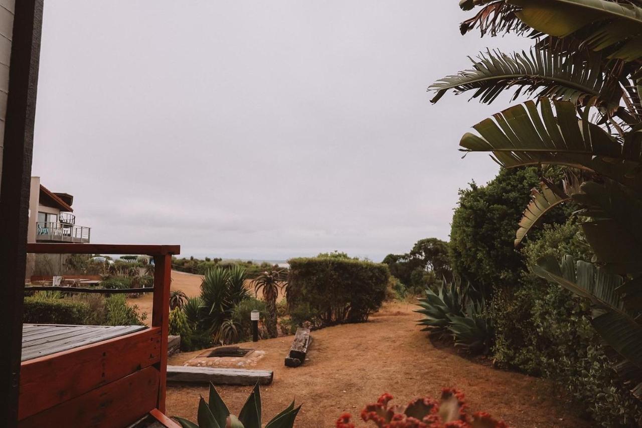 Dreamland Beach House & Studios At Supertubes Jeffreys Bay Exterior photo